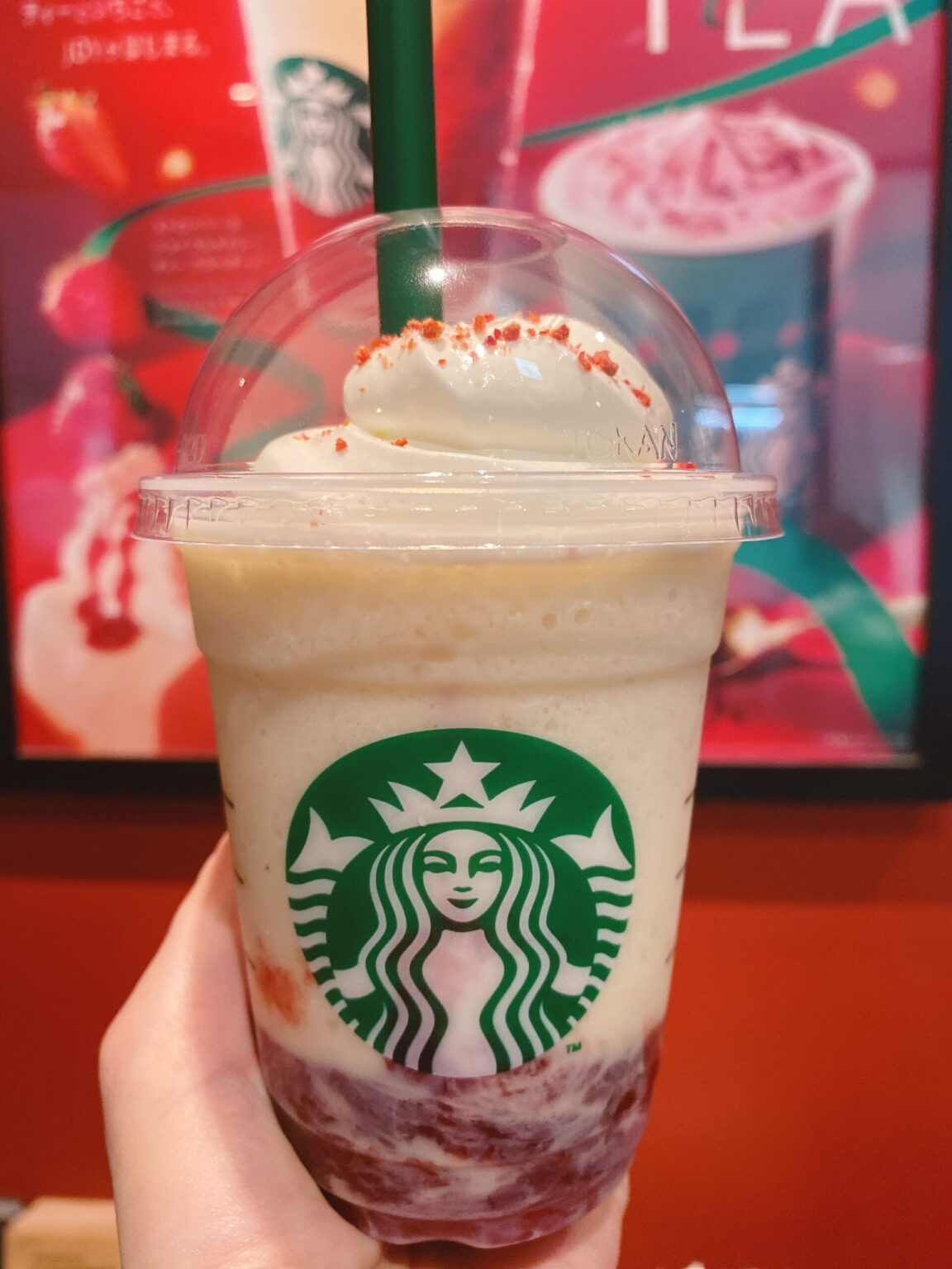 スタバ新作🍓🤍 - 新橋 スナック TERESA テレサ