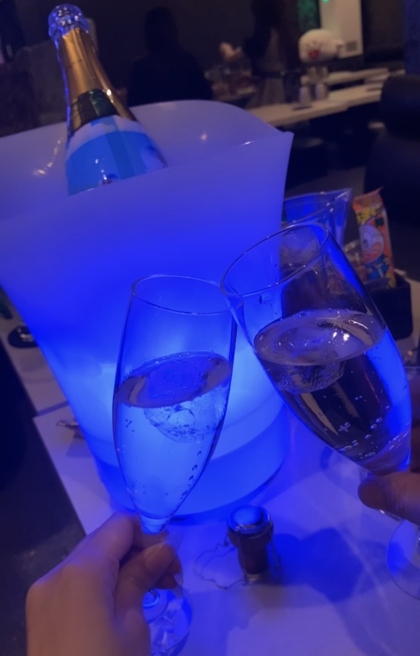 おりしゃん🍾✴︎ .。 - 新橋 スナック TERESA テレサ